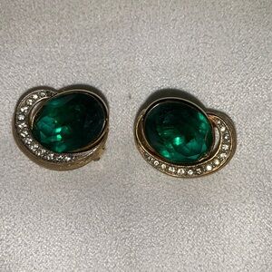 Vintage KRAMER Green Rhinestone Earrings Gold Tone clip on